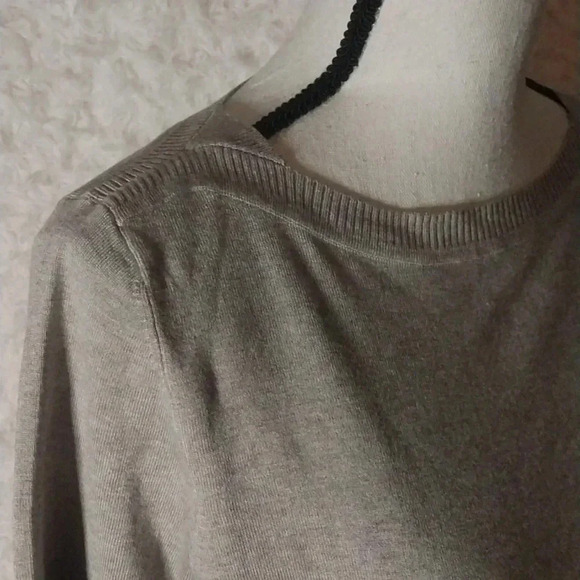 REVOLVE 525 America Sweater Size L - Picture 6 of 9